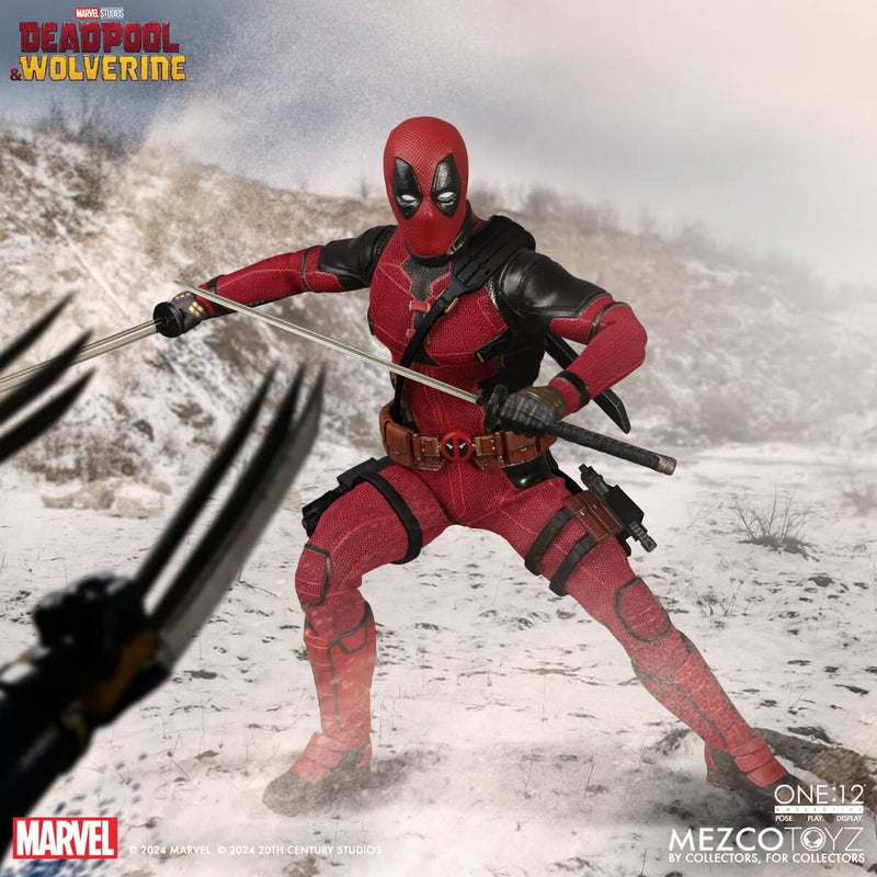 Deadpool Deluxe Edition One:12 Collective Mezco Toyz Action Figure, unpackaged figure in fighting stance