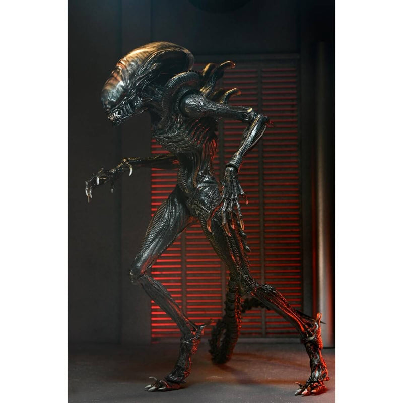 Alien: Romulus Ultimate Scorched Xenomorph 7" Scale NECA Action Figure, side view walking