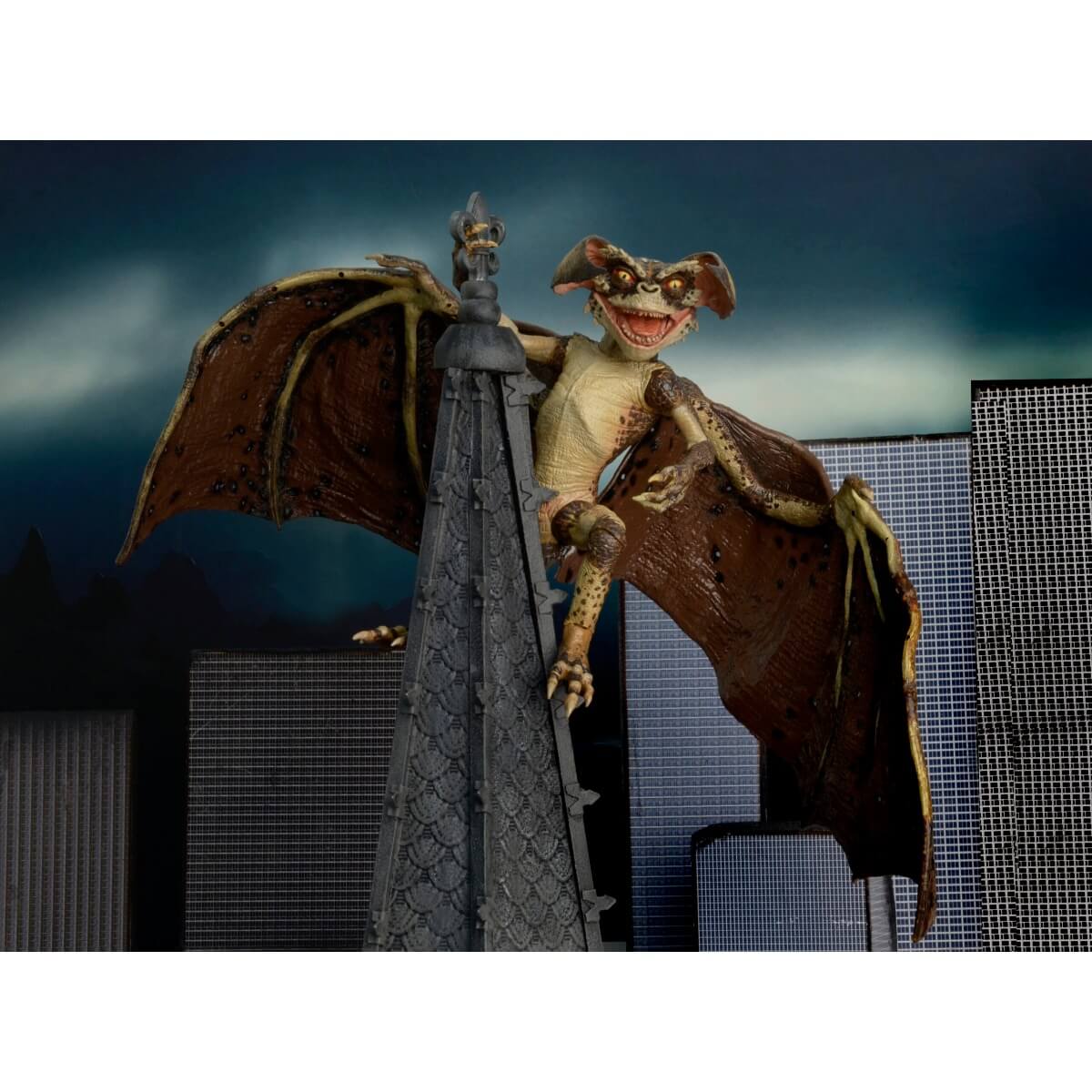 NECA Gremlins Bat Gremlin Deluxe Boxed 6-Inch Action Figure