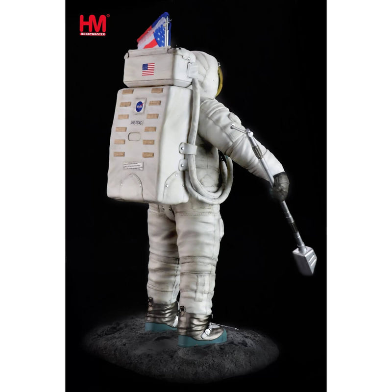 Neil Armstrong 1/8 Scale Polyresin Statue - Hobby Master, back