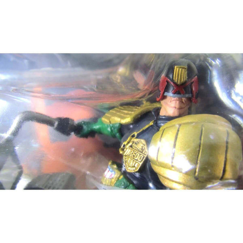 Judge Dredd and Lawmaster MK II Hiya Toys Action Figure Set - Previews Exclusive, figure closeup