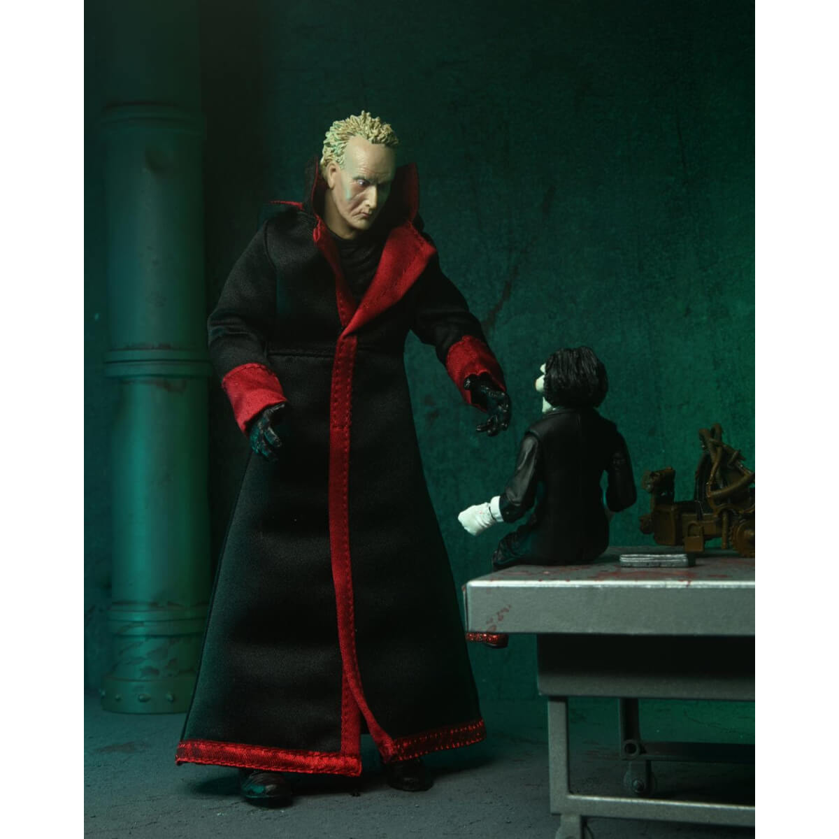 jigsaw_black_robe___3_1.jpg?v=