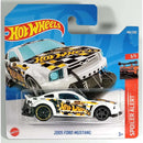 Hot Wheels 2022 Mainline Spoiler Alert Series Cars (Short Card) 2005 Ford Mustang