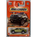Matchbox Mainline 2022 Cars 2018 Toyota Hilux 40/100 HFP23