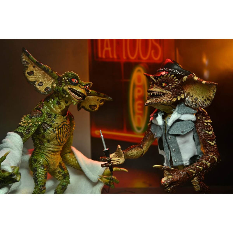 NECA Gremlins 2 Tattoo Gremlins 2-Pack 7” Scale Action Figures, closeup with towel and tattoo instrument