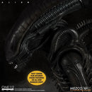 Mezco Toyz Alien Xenomorph One:12 Collective 7 Inch Action Figure closeup side