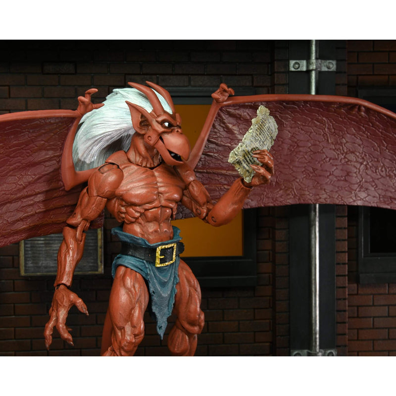 NECA Gargoyles Ultimate Brooklyn 7″ Scale Action Figure reading page