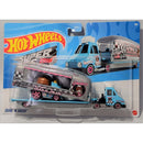 Hot Wheels 2023 Super Rigs (Mix 2) 1:64 Scale Die-cast Hauler and Vehicle Set, Dine 'N Dash