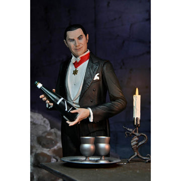NECA – Figurine Ultimate Count Dracula – Échelle 18 Cm – Christopher Lee – Horror Of Dracula 1958 – 2 Têtes, Cape, Chandelles – Dès 14 Ans