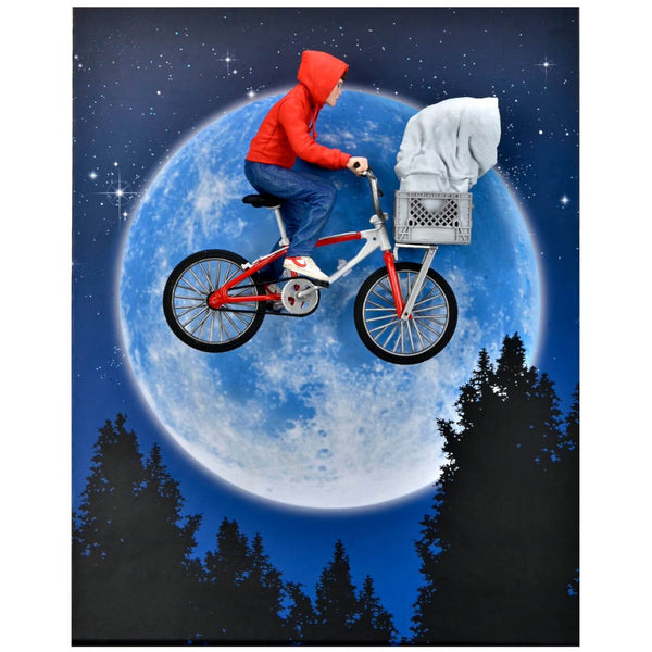 E.T. The Extra-Terrestrial 40th Anniversary Elliott & E.T. on Bicycle 7″ Scale Action Figure, on moon backdrop display