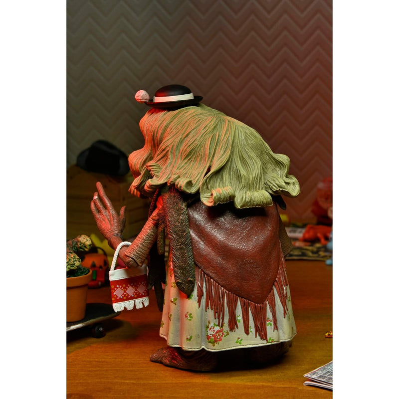 NECA Ultimate Dress Up E.T. The Extra-Terrestrial 40th Anniversary Action Figure, back view
