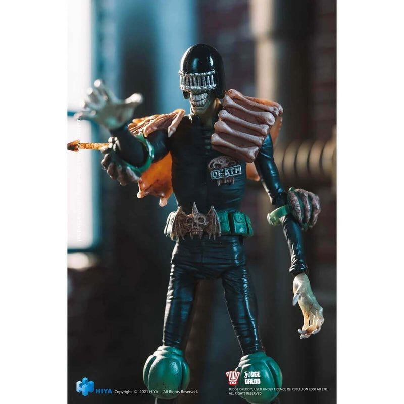 Hiya Toys Judge Dredd Judge Death 1:18 Scale Exquisite Mini Action Figure - Previews Exclusive, figure holding out hand.