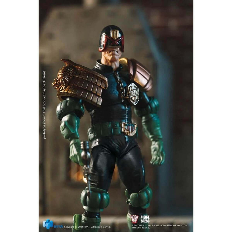 Hiya Toys Judge Dredd 1:18 Scale Exquisite Mini Action Figure - Previews Exclusive, holding pistol