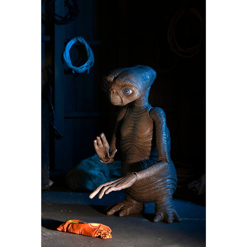 NECA Ultimate E.T. The Extra-Terrestrial 40th Anniversary 7″ Scale Action Figure with candy accessory